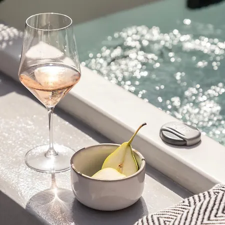 The With Outdoor Hot Tub Агиос-Николаос